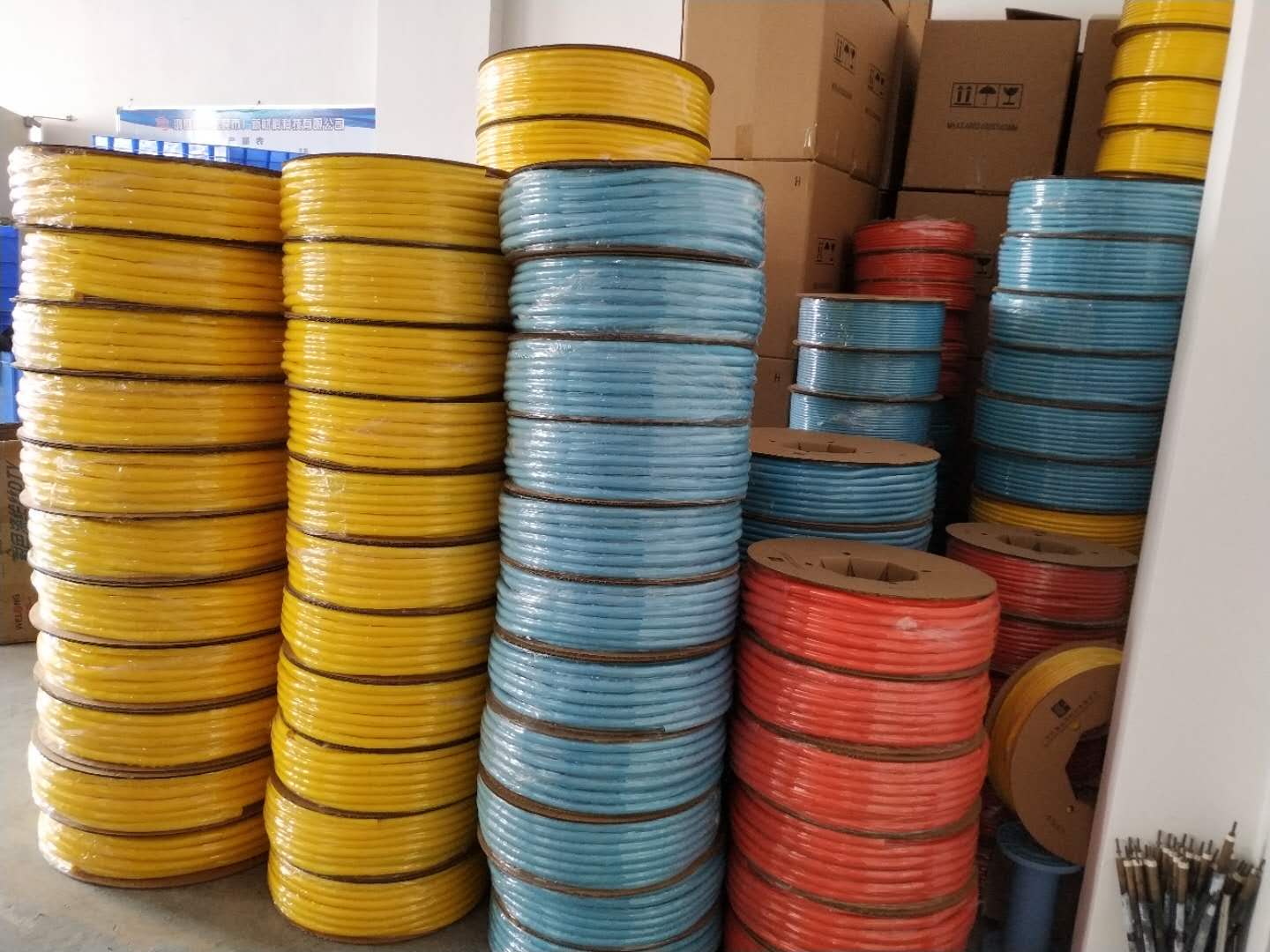 彩色開口自卷式套管大量生產中歡迎下單！